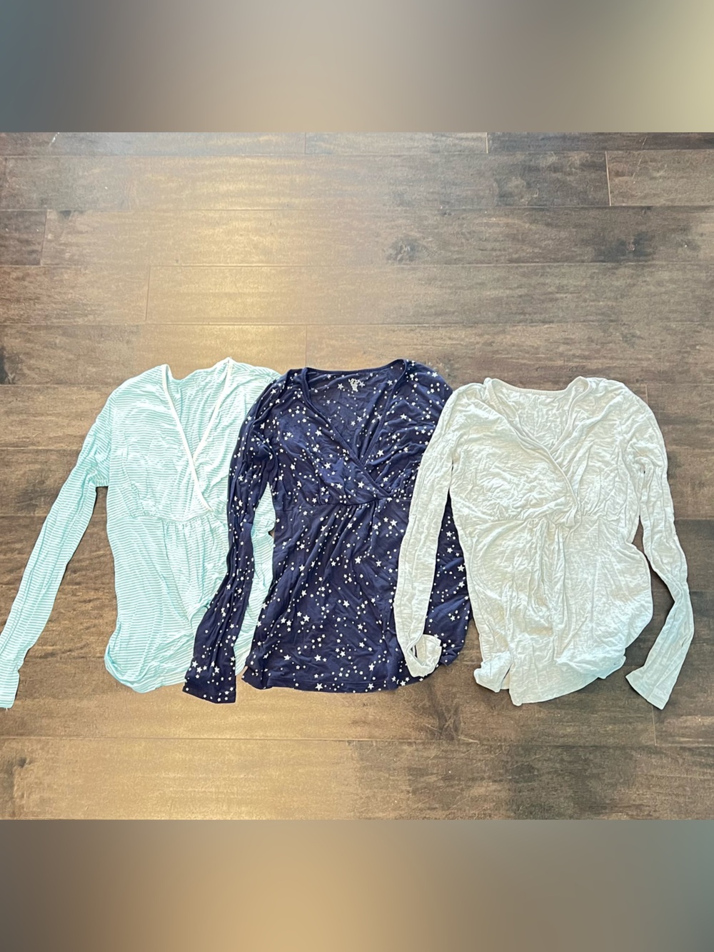 Maternity set of 3, Love by GAP maternity pure body nursing top long sleeves